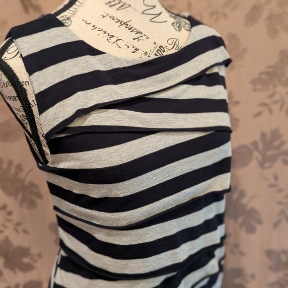 Verve Ami Crisscrossing Striped Sleeveless Tank Top, Size L, Gently Used! EUC - Picture 2 of 5